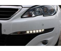 Peugeot 308 1,6 HDI  NAVIGACE,TEMPOMAT - 27