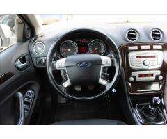 Ford Mondeo 1,8 TDCi  GHIA - 10