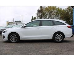 Hyundai i30 1,4 T-GDI  NOVÉ V ČR,1.MAJITEL - 8