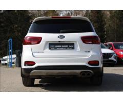 Kia Sorento 2,2 CRDi  GT-LINE,DPH,7.MÍST - 6