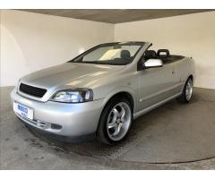 Opel Astra 1,6 16V Cosmo TwinTop - 11