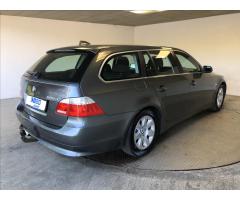 BMW Řada 5 2,0 518d Touring - 7