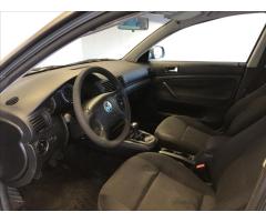 Volkswagen Passat 1,9 TDI - 9