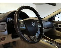 Jaguar XF 3,0 D 155kW Luxury Auto - 20