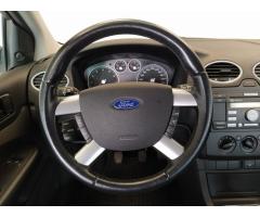 Ford Focus 1,6 16V - 11