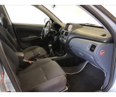 Nissan Almera 1,5 i - 12