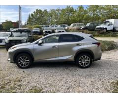 Lexus NX 300h 2,5 300h 145kW 4WD Limited Ed. Safety - 4