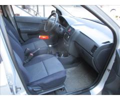 Hyundai Getz 1,1 i  . - 16