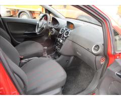 Opel Corsa 1,2 16V 63kW  SPORT - 21