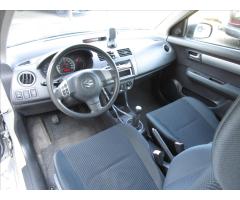 Suzuki Swift 1,3 i  REZERVOVÁNO - 7