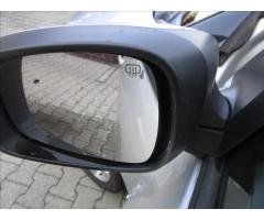 Suzuki Swift 1,3 i  COMFORT - 19