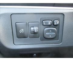 Toyota Verso 1,8 Valvematic  AUTOMAT,NAVI - 12