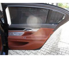 BMW Řada 7 3,0   730Ld,xDrive,AT,Individual - 31