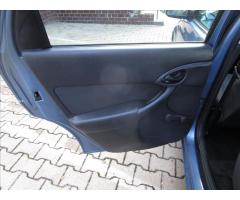 Ford Focus 1,4 i  KLIMATIZACE - 18