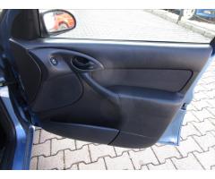 Ford Focus 1,4 i  KLIMATIZACE - 24