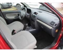 Renault Clio 1,2 Authentique - 17