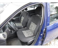 Dacia Sandero 1,2 16V  KLIMA,TAŽNÉ ZAŘÍZENÍ - 13