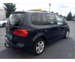 Volkswagen Touran 2,0 TDI HIGHLINE NAVI, PANORAMA - 6