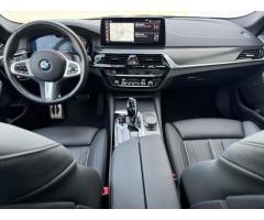 BMW Řada 5 530d xDrive Touring Laser 360c - 8