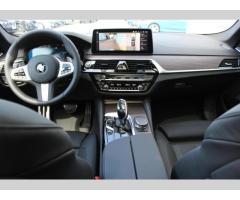 BMW Řada 5 540D xDrive - 8