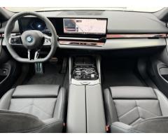 BMW Řada 5 i5 edrive40 - 8