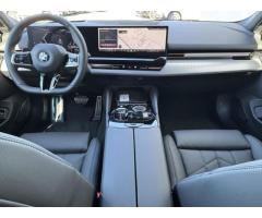 BMW Řada 5 520d xDrive - 8