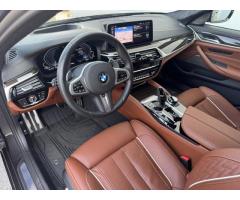 BMW Řada 5 530e xDrive sedan Mpaket Indiv - 5