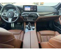 BMW Řada 5 530e xDrive sedan Mpaket Indiv - 8