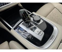 BMW iX 750d xDrive Pure Excellence - 12