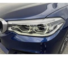 BMW Řada 5 540d xDrive Touring Mpaket - 19