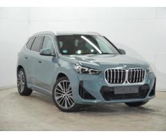 BMW X1 23i xDrive Tažné Panorama - 2