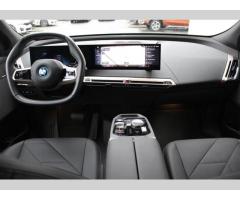 BMW iX xDrive40 - 8