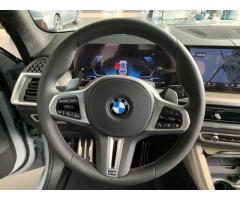 BMW X7 SUV - 4