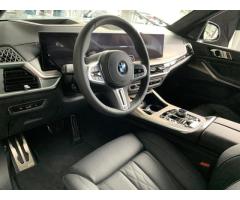 BMW X7 SUV - 8
