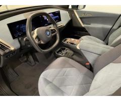 BMW iX SUV - 9