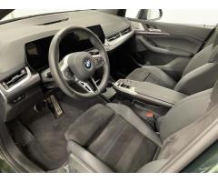 BMW Řada 2 MPV - 11