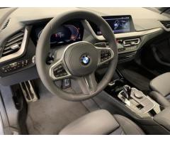 BMW Řada 2 Sedan - 11