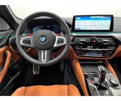 BMW M5 Sedan - 7