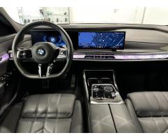 BMW iX 740d xDrive Sedan - 9