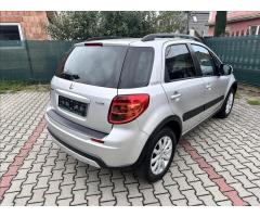 Suzuki SX4 1,6 VVT NAVIGACE TOP STAV - 4