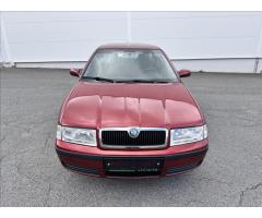 ŠKODA SUPERB COMBI 2.0TDI 140 LAURIN&K 4X4 DSG 7ST