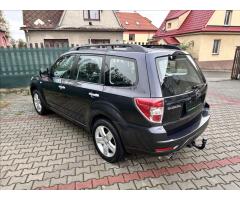 Subaru Forester 2,5 X Comfort 1.majitel - 8