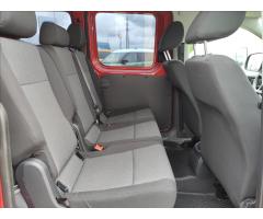 Volkswagen Caddy 2,0 TDI 75KW BMT - 13