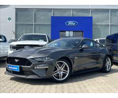 Ford Mustang 5,0 V8 GT Fastback Manuál - 1