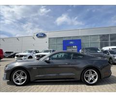 Ford Mustang 5,0 V8 GT Fastback Manuál - 2