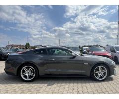 Ford Mustang 5,0 V8 GT Fastback Manuál - 5