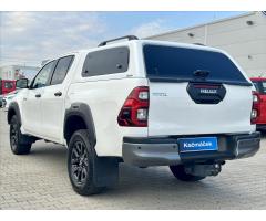 Toyota Hilux 2,8 D-4D MHEV 4x4 Invincible - 3