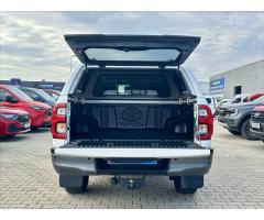 Toyota Hilux 2,8 D-4D MHEV 4x4 Invincible - 12