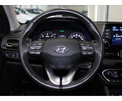 Hyundai i30 1,6 CRDi Smart KAM. 92tkm. - 9