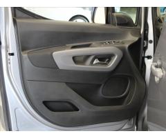 Toyota ProAce City 1,5 D 96kW 7.míst L2 TAŽNÉ ČR - 16